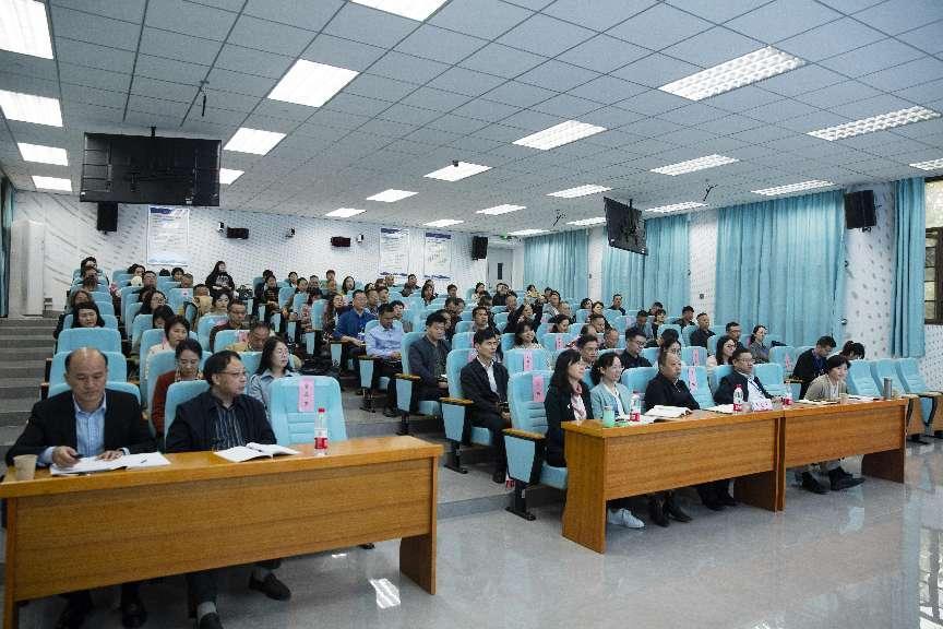 365英国上市公司