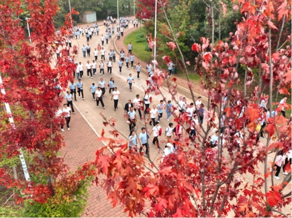 365英国上市公司