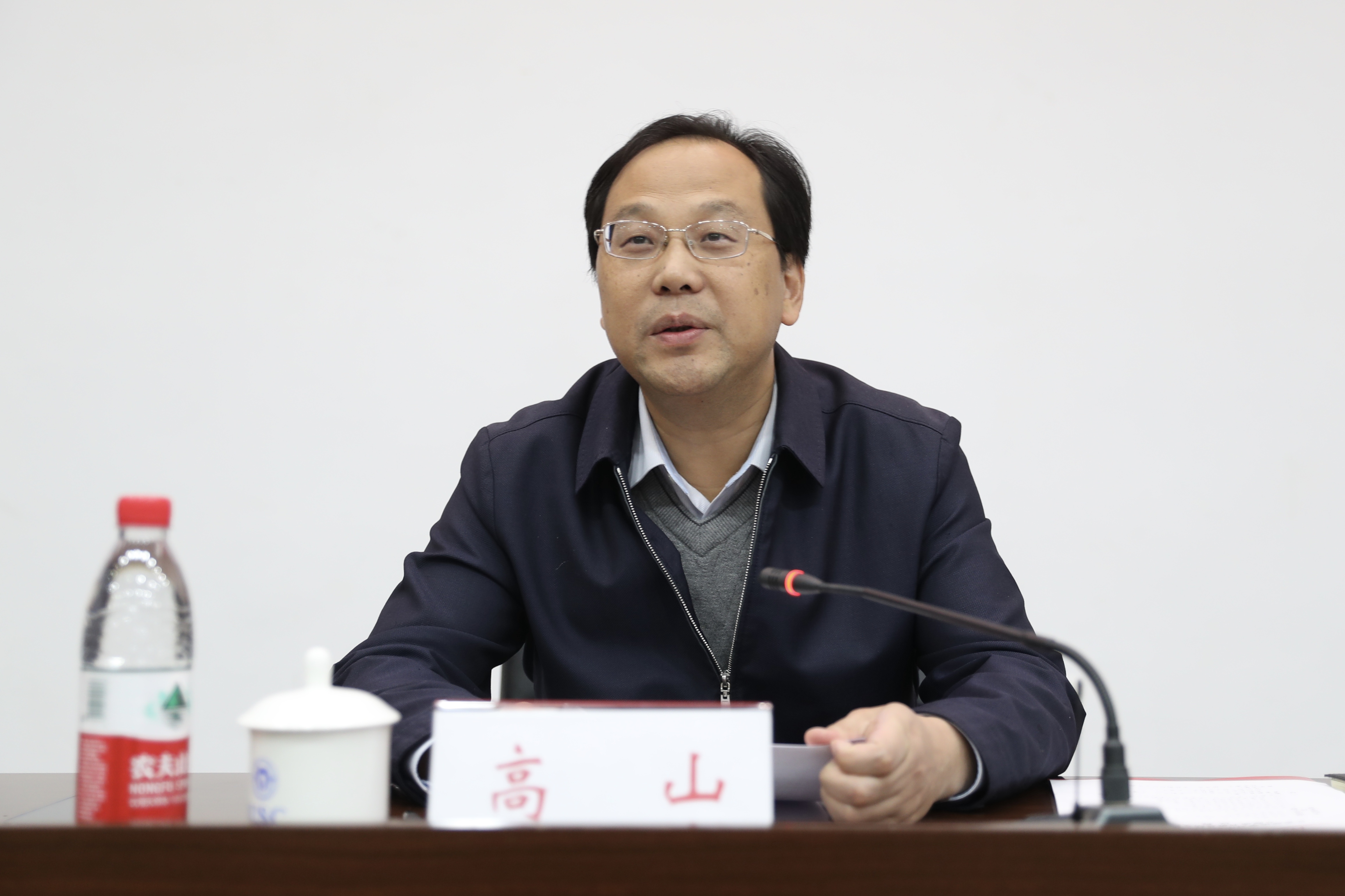 365英国上市公司