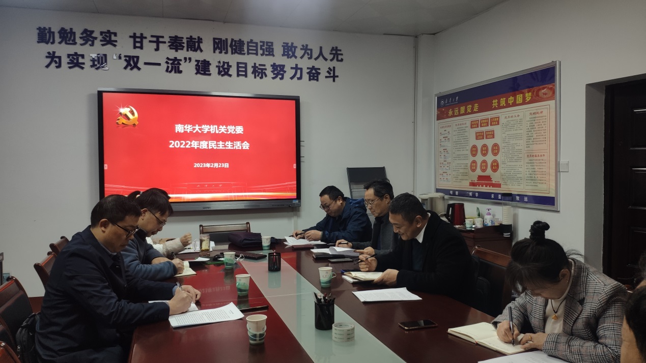 365英国上市公司