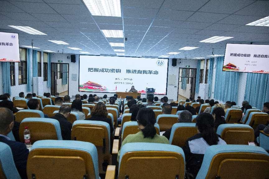 365英国上市公司