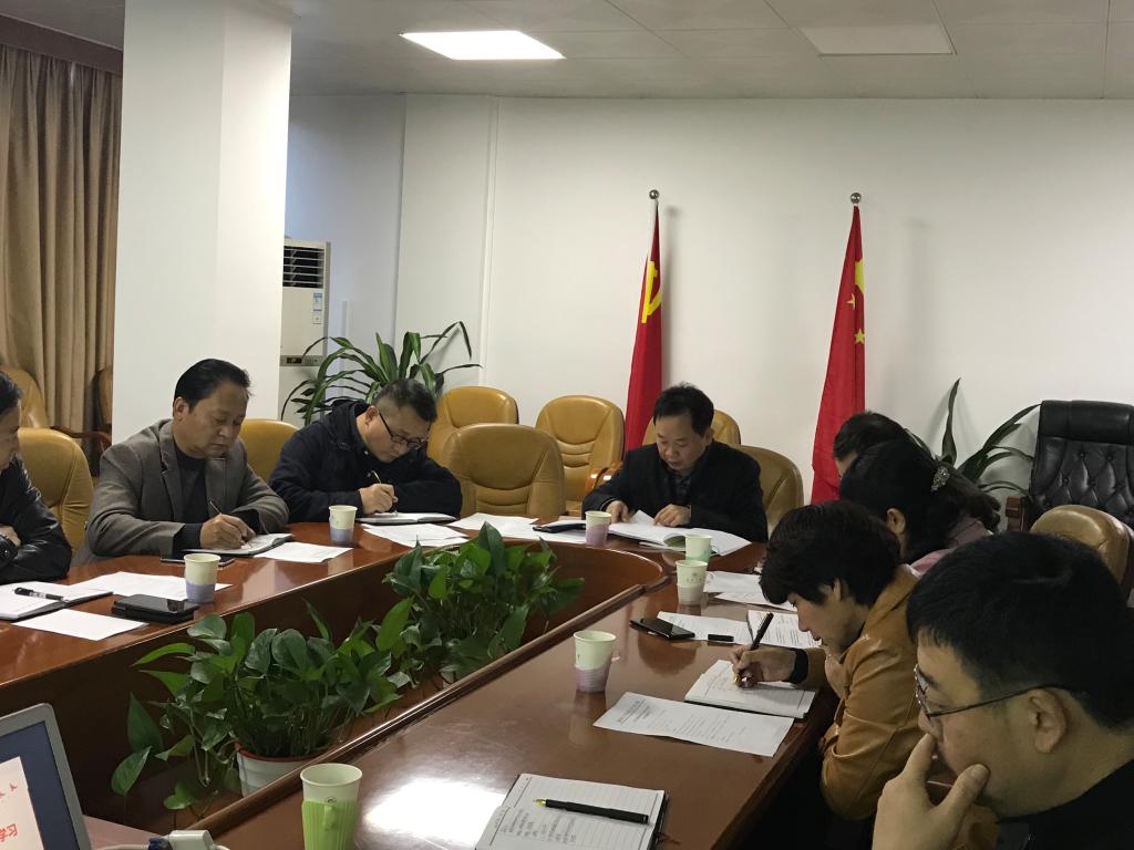 365英国上市公司