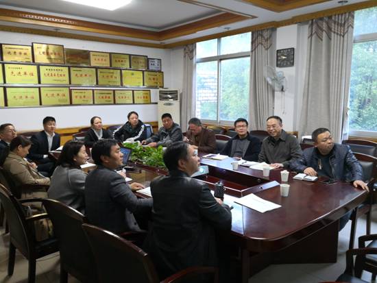 365英国上市公司