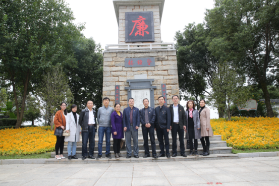 365英国上市公司