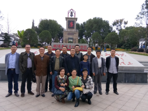 365英国上市公司