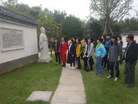 365英国上市公司