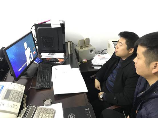 365英国上市公司