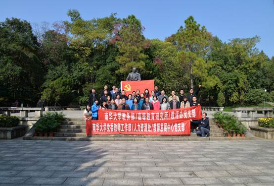 365英国上市公司