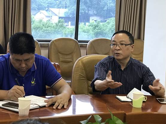 365英国上市公司