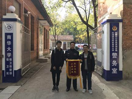 365英国上市公司