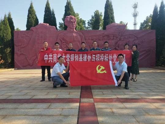 365英国上市公司