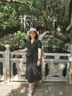 365英国上市公司